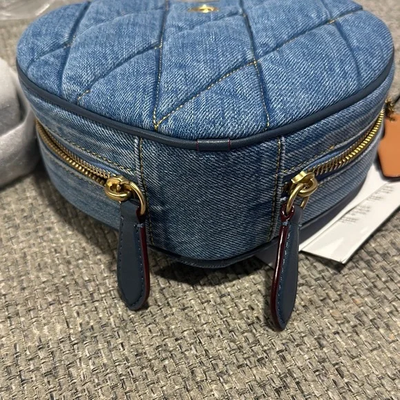 Heart-Shaped Quilted Denim Bag - Picture 8 of 8
